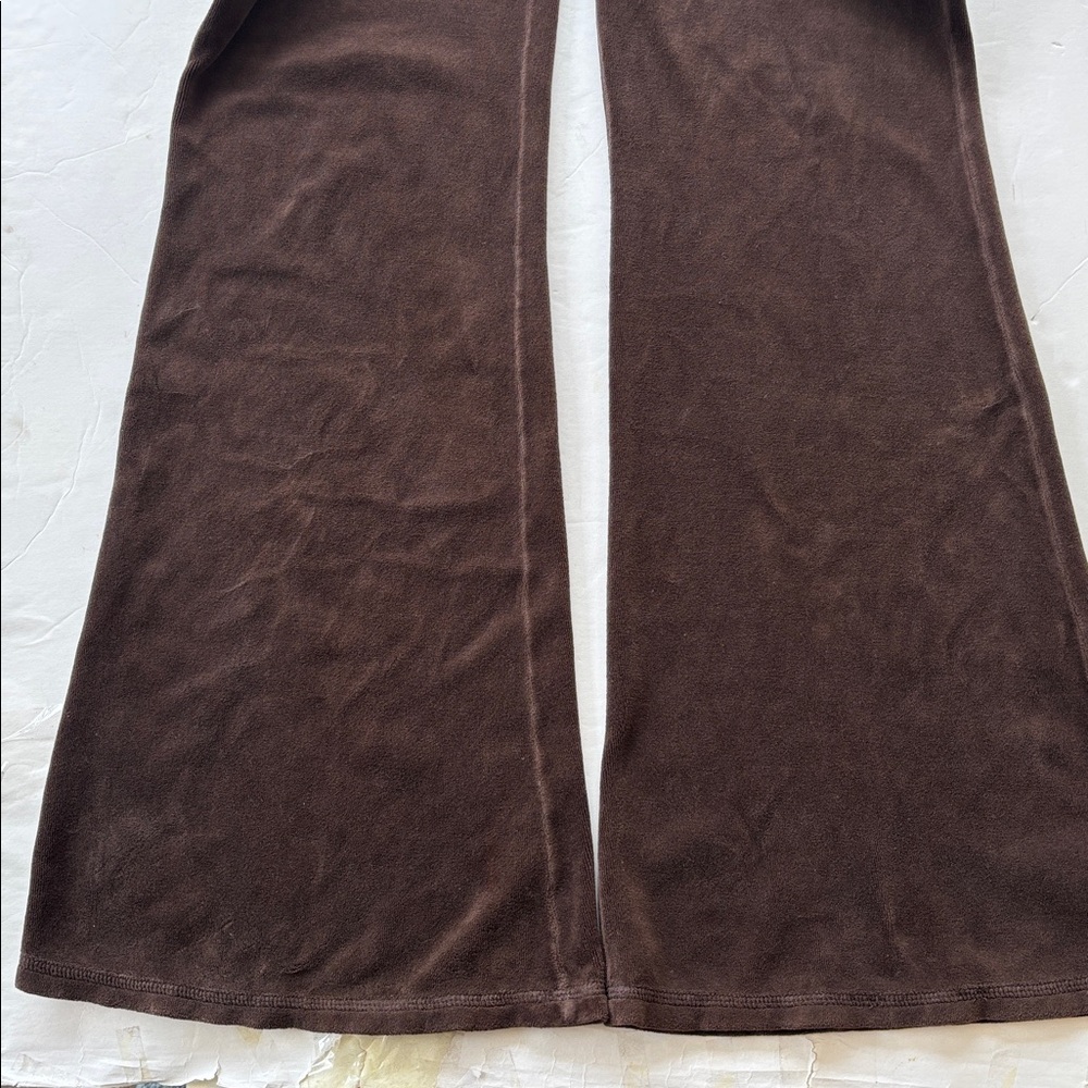 Vintage Juicy Couture Velour Y2k Tracksuit Pant USA Flare Snapback Pockets Brown - Picture 9 of 17